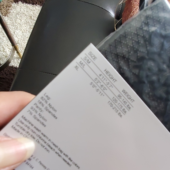 Tight - Picture 3 of 3